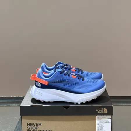 ノースフェイス スニーカー