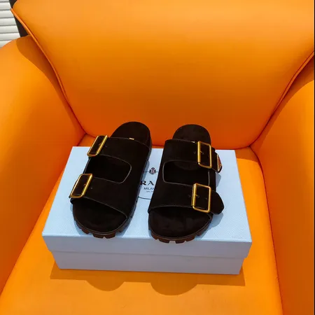 プラダ スリッパ