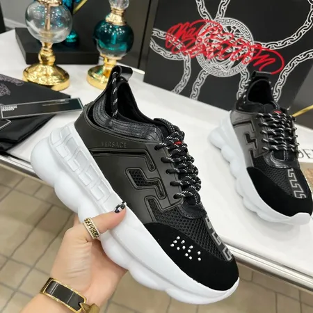 ヴェルサーチ スニーカー