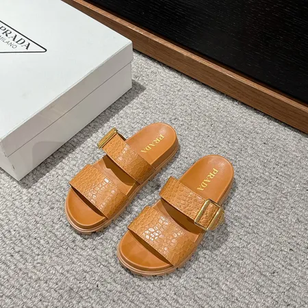 プラダ スリッパ