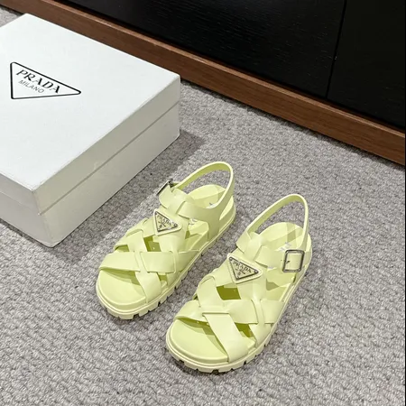 プラダ サンダル