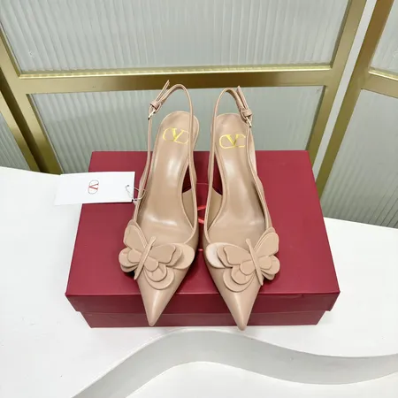 ヴァレンティノ サンダル