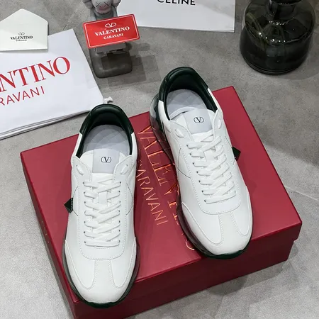 ヴァレンティノ カジュアルシューズ