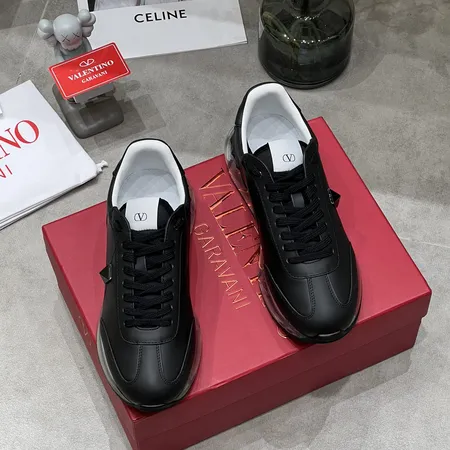 ヴァレンティノ カジュアルシューズ