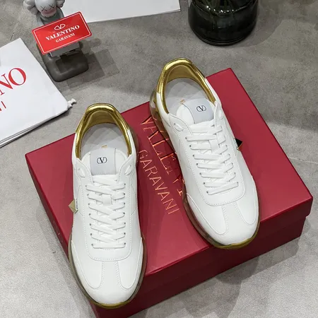 ヴァレンティノ カジュアルシューズ