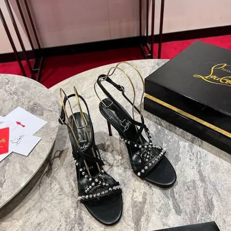 クリスチャン・ルブタン サンダル