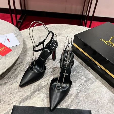 クリスチャン・ルブタン サンダル