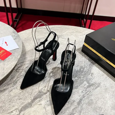 クリスチャン・ルブタン サンダル