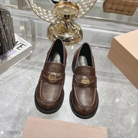 ミュウミュウ ビジネスシューズ