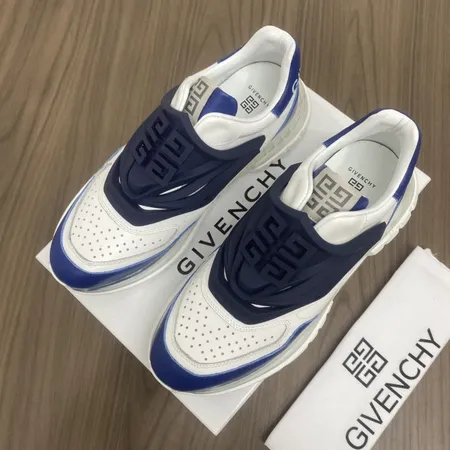 ジバンシィ スニーカー