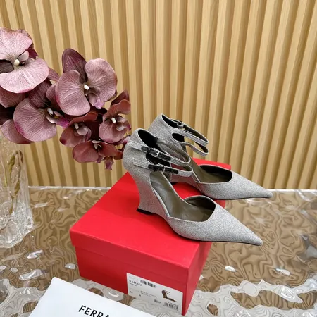 フェラガモ サンダル