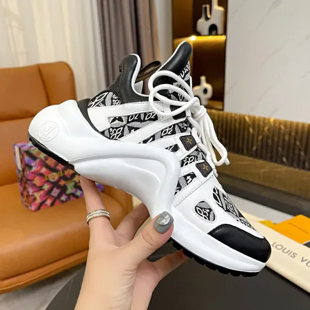 ルイヴィトン スニーカー