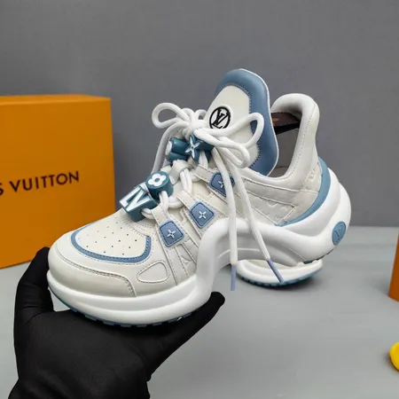 ルイヴィトン スニーカー