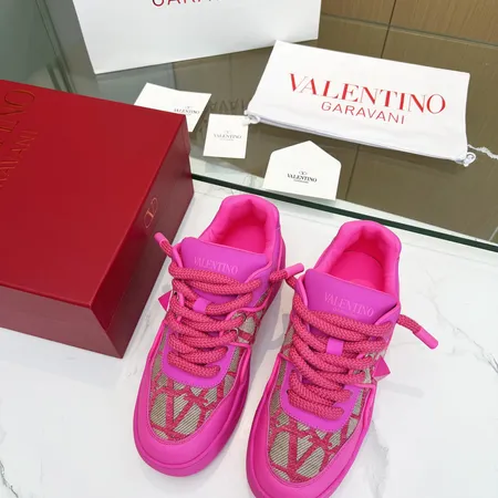 ヴァレンティノ カジュアルシューズ