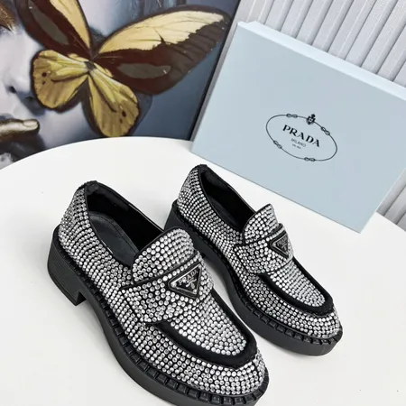 プラダ カジュアルシューズ