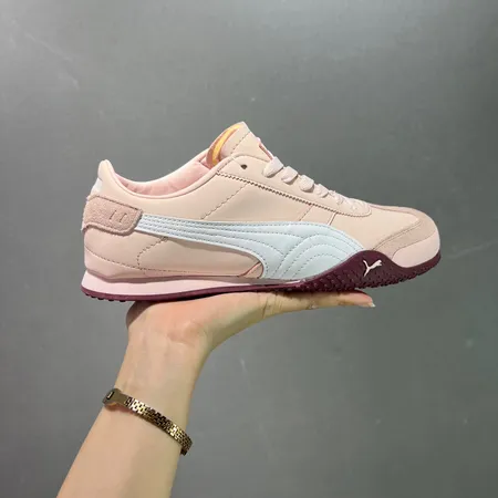 プーマ スニーカー