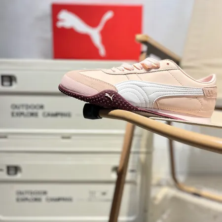 プーマ スニーカー