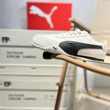 プーマ カジュアルシューズ