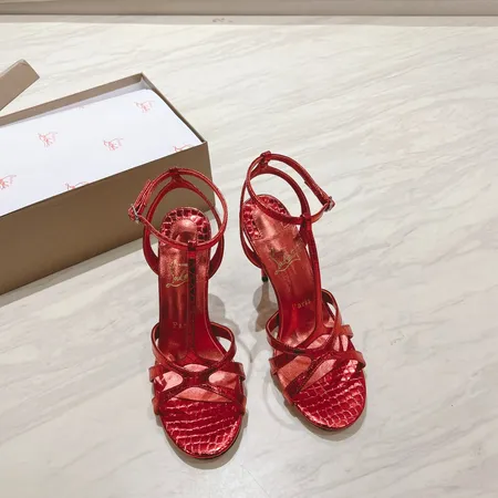 クリスチャン・ルブタン サンダル