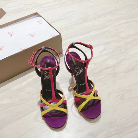 クリスチャン・ルブタン サンダル