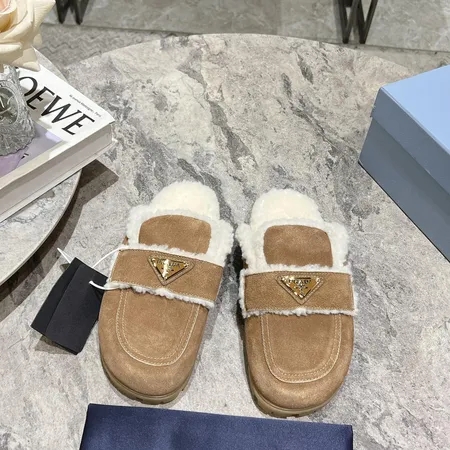 プラダ スリッパ