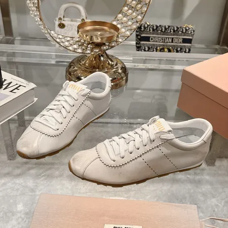 ミュウミュウ スニーカー