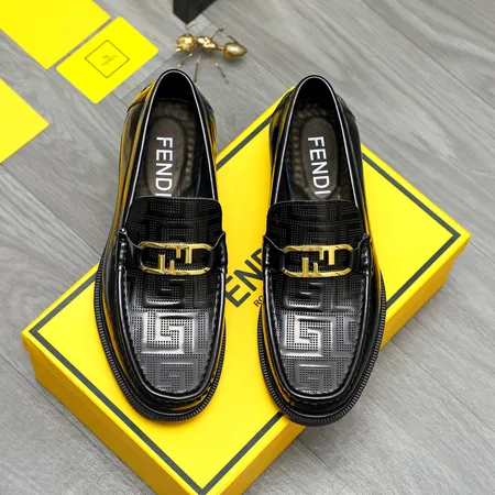 フェンディ ビジネスシューズ