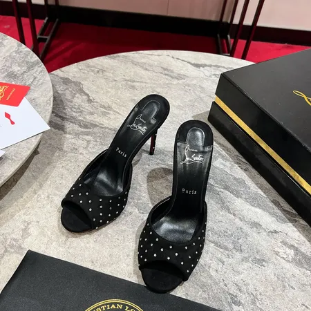 クリスチャン・ルブタン スリッパ