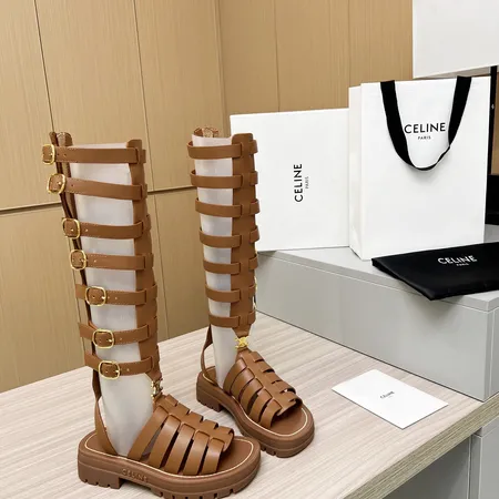 セリーヌ サンダル