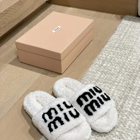 ミュウミュウ スリッパ