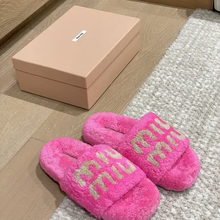 ミュウミュウ スリッパ