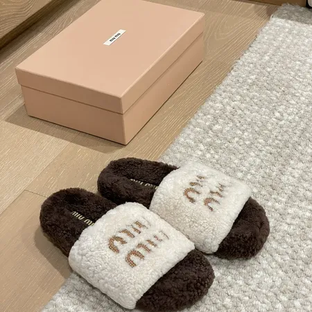 ミュウミュウ スリッパ