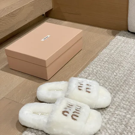 ミュウミュウ スリッパ