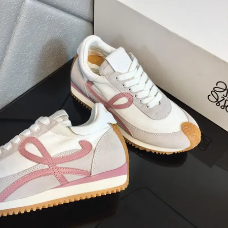 ロエベ スニーカー