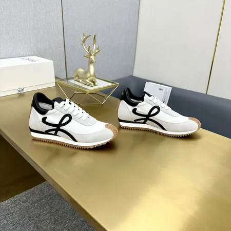 ロエベ スニーカー