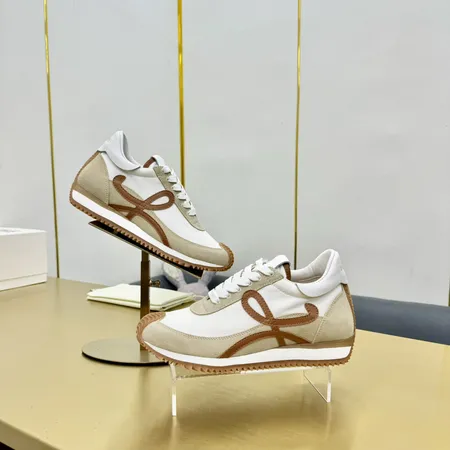ロエベ スニーカー