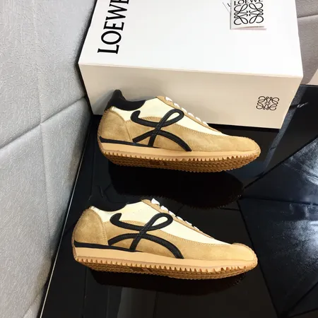 ロエベ カジュアルシューズ