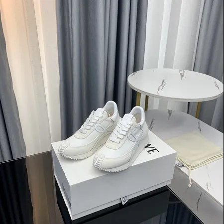 ロエベ カジュアルシューズ