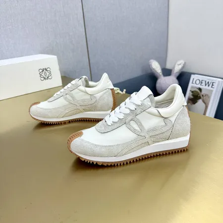 ロエベ カジュアルシューズ