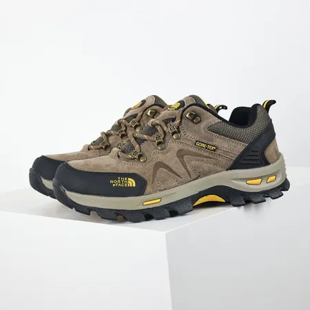 ノースフェイス スニーカー