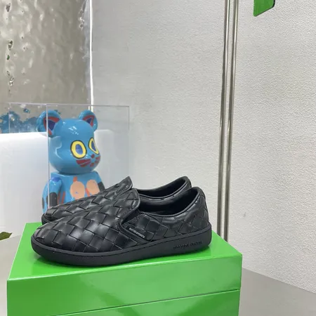 ボッテガ ヴェネタ カジュアルシューズ