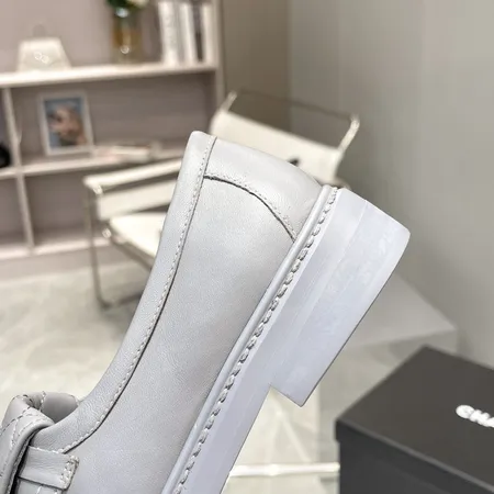 シャネル ビジネスシューズ