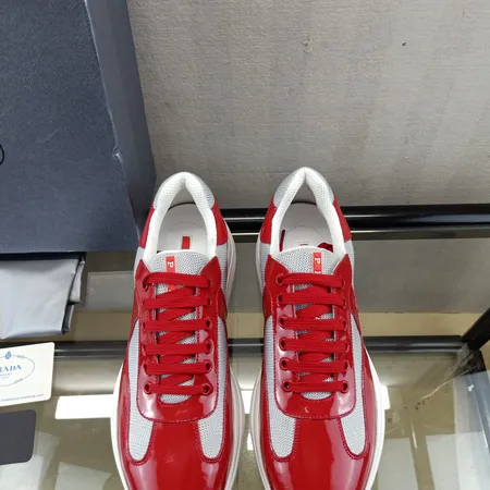 プラダ カジュアルシューズ