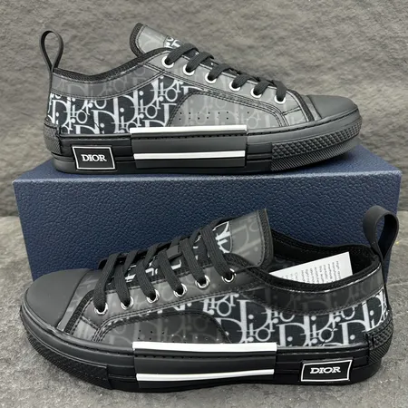 ディオール カジュアルシューズ