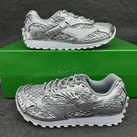 ボッテガ ヴェネタ カジュアルシューズ