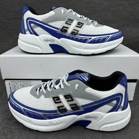 ジバンシィ カジュアルシューズ