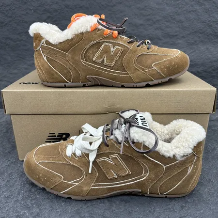 ミュウミュウ カジュアルシューズ