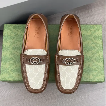 グッチ ビジネスシューズ