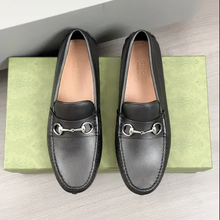 グッチ ビジネスシューズ