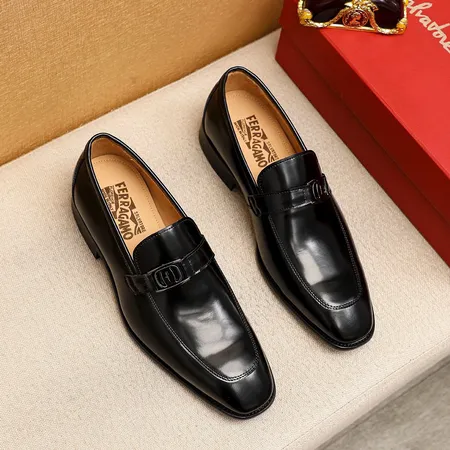 フェラガモ ビジネスシューズ